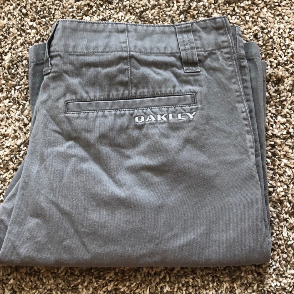 GREAT CONDITION, Men’s Oakley Shorts